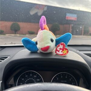 Lips beanie baby 1999 edition with rare tags